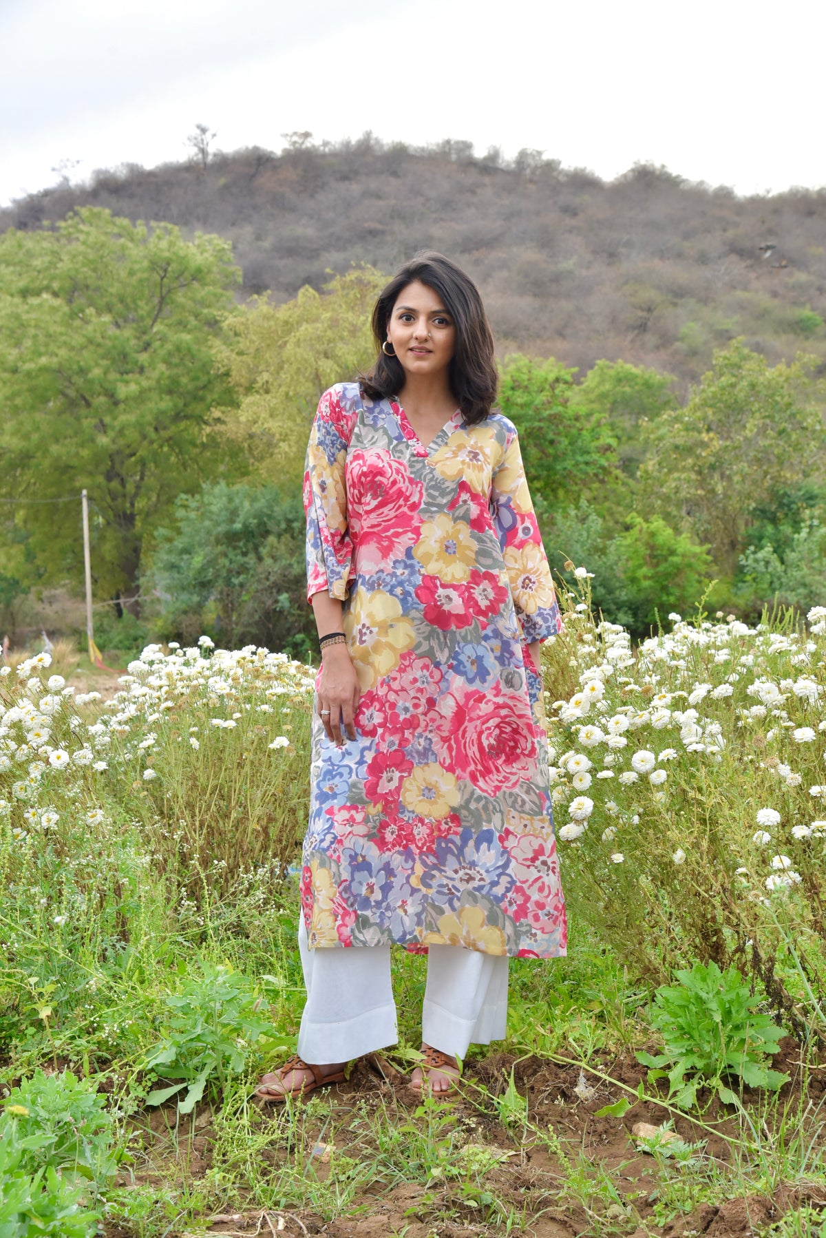 Meira Kurta