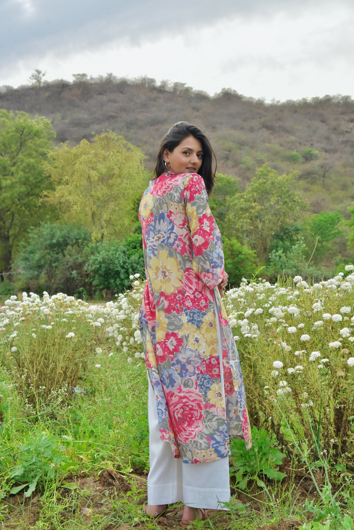 Meira Kurta