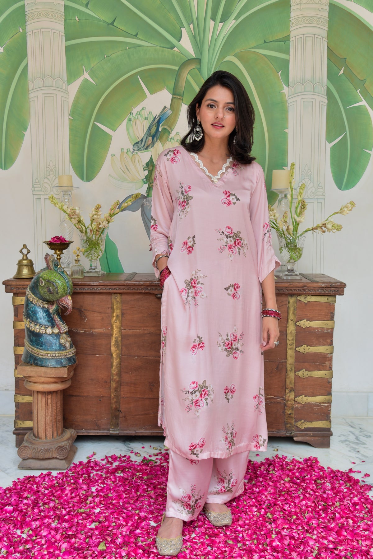 Mehek Kurta and Pajama Set