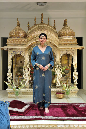 Neelambari Kurta and Pajama Set
