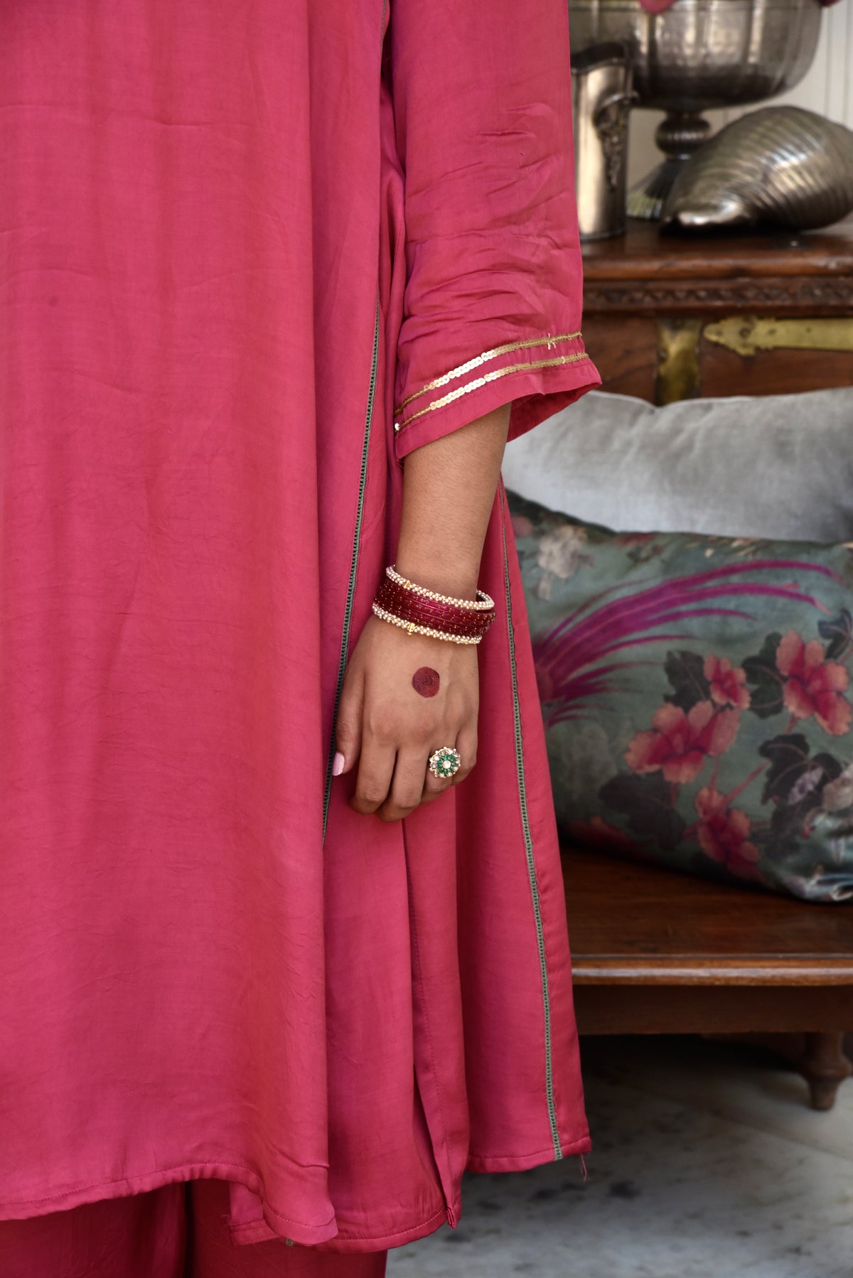 Gulnaar Kurta Set