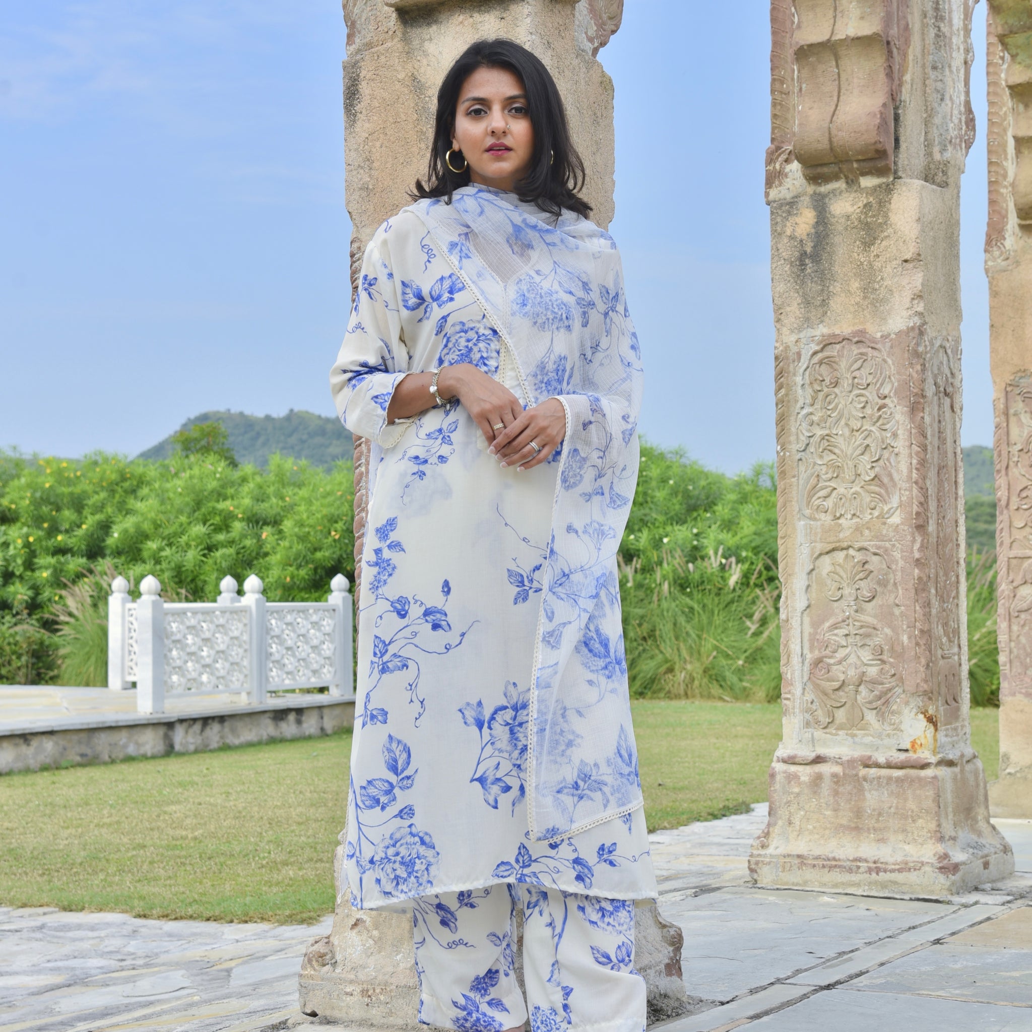 Nora Kurta Set