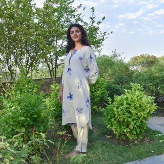 White Camellia floral Printed kurta Set